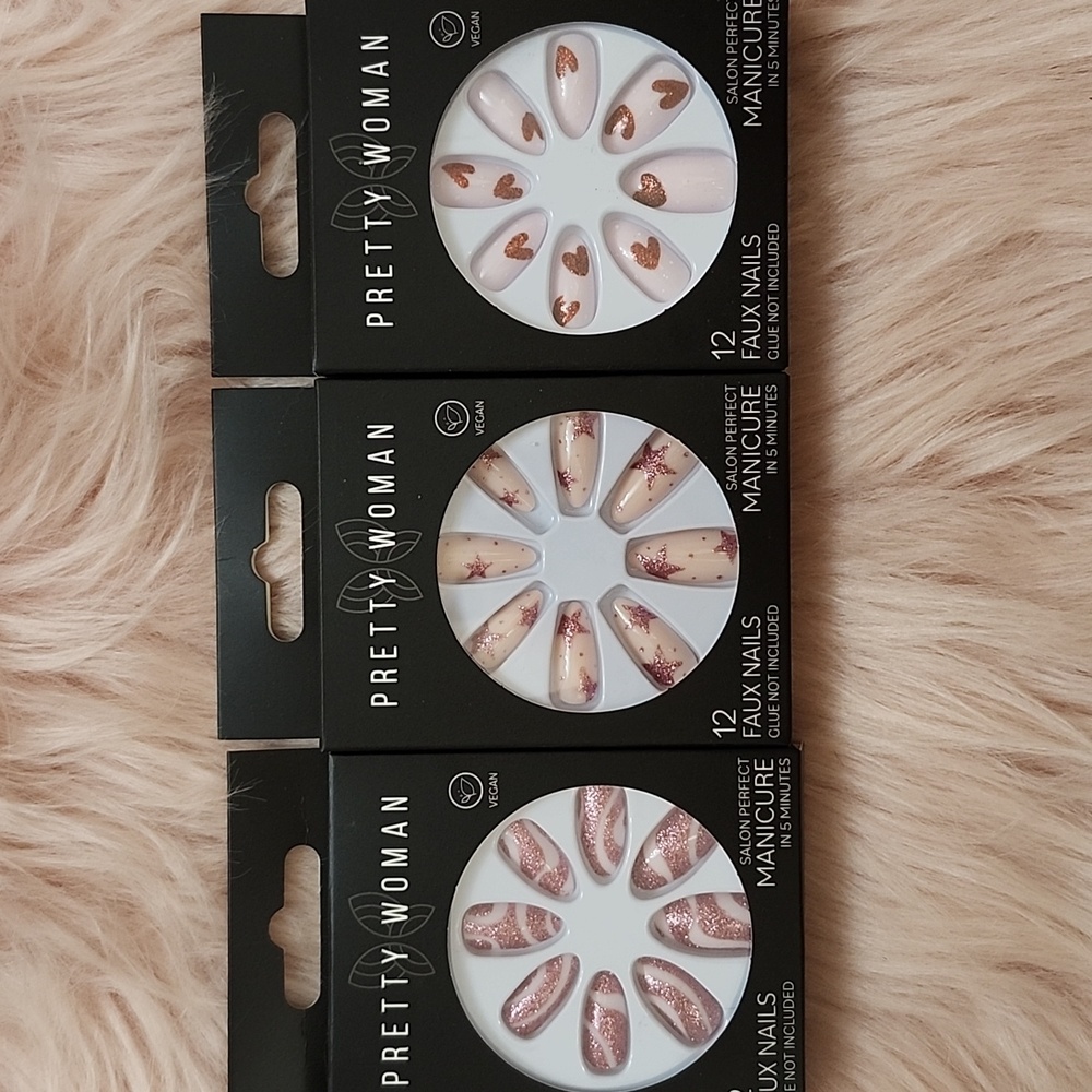 Brand New 3CT BUNDLE PRETTY WOMAN False Nails-M